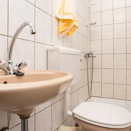 With A Parking Space Njivice, Krk - 21861 Apartment Njivice