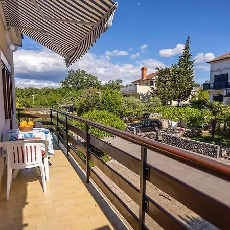 Apartment With A Parking Space Njivice, Krk - 21861 *