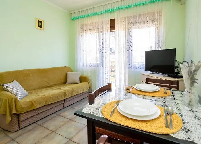 דירה With Parking Space Njivice, Krk - 21861 נייביצה