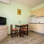 With Parking Space Njivice, Krk - 21861 דירה