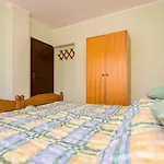 With Parking Space Njivice, Krk - 21861 נייביצה
